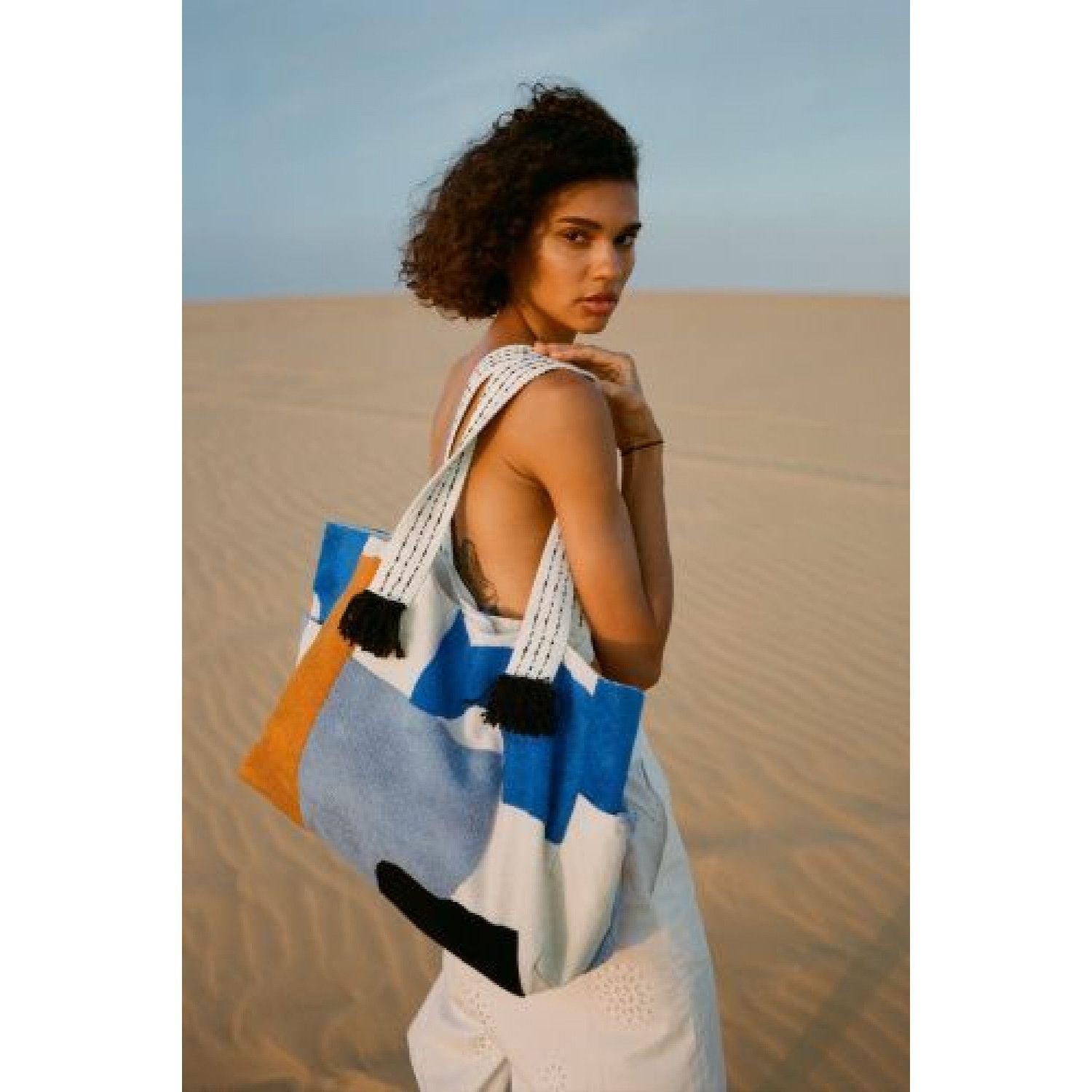 

COLOURED JACQUARD BAG
