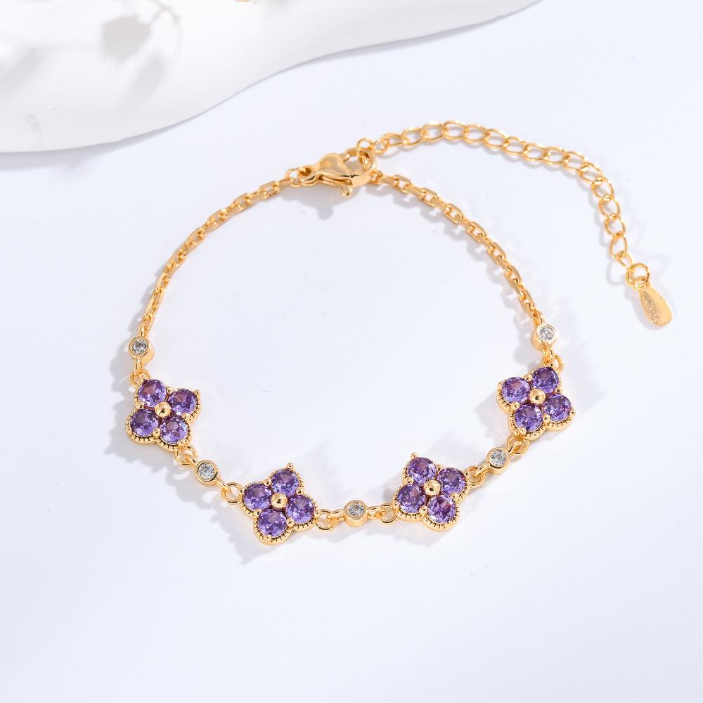 

Seiko high-end color treasure lucky four-leaf flower bracelet micro-inlaid zircon exquisite bracelet