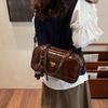 2025 Winter New Retro Soft Leather Bowling Bag Niche Design Commuter Handbag Oil Wax Leather Messenger Bag Tide