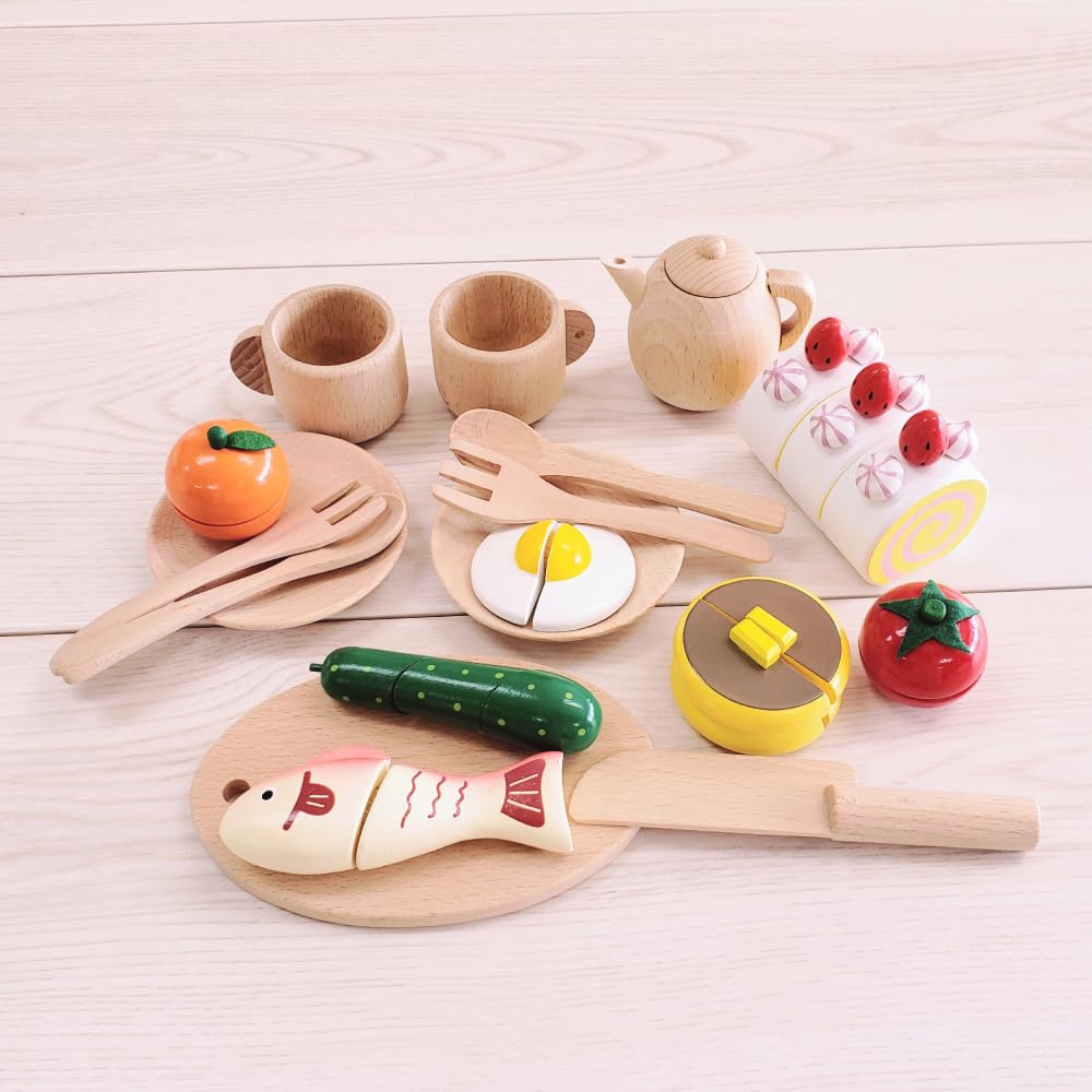 Daiwa Wooden Toy Mini Kitchen A Complete Pretend Play Starter Set Perfect for pretend kitchen wooden kitchen pretend play set (White) - - play,