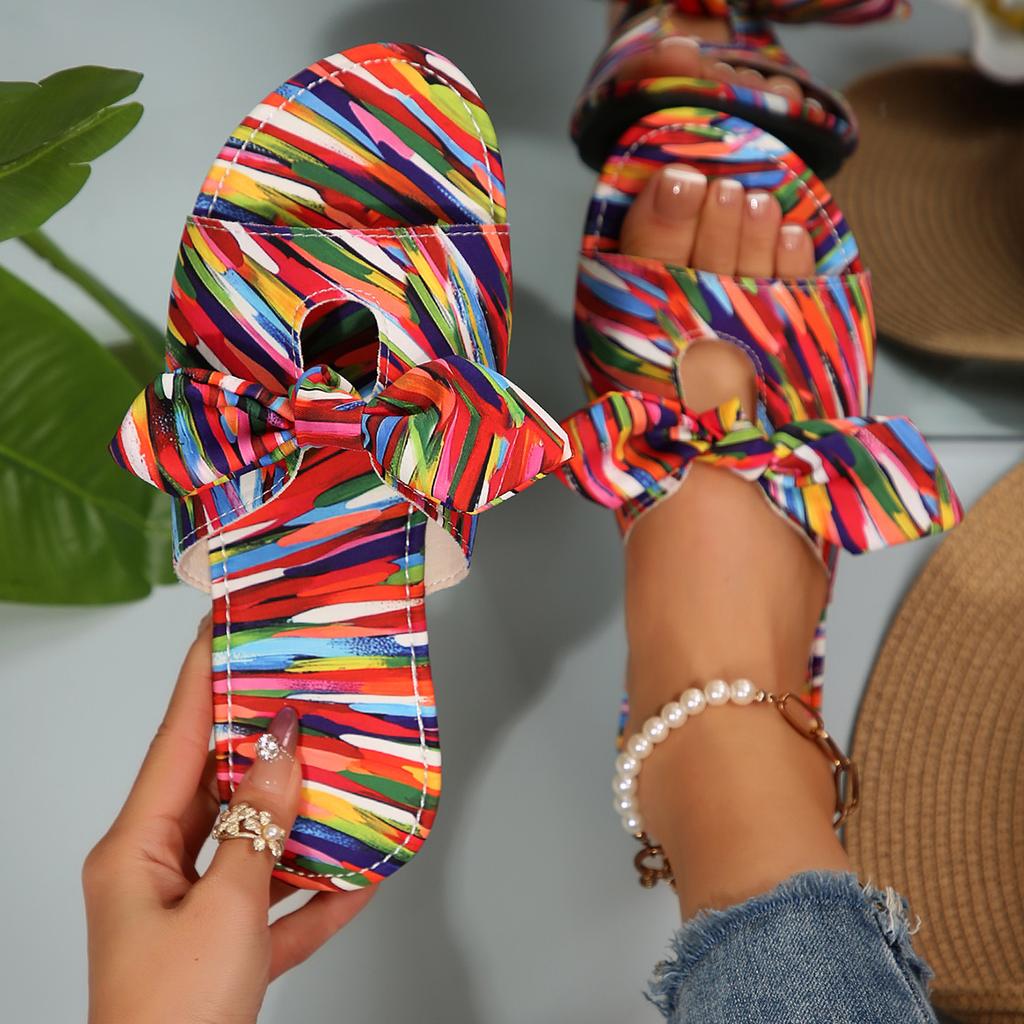 2025 New Women Slippers Lightweight Fashion Shoes Summer Flat Casual Beach Sandals Plus Size Colorful Slippers Slides Women