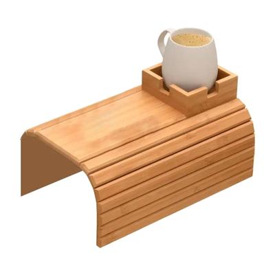 2-in-1 Antirutsch Bambus Armlehnen-Tisch Faltbares Design Mit Abnehmbaren Becherhaltern Für Wohnzimmer Snacks Aufbewahrung