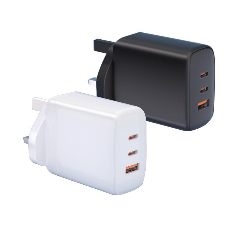 High-quality British Standard 65W Gallium Nitride Charger PD Fast Charging UKCA Certified Multi-port Suitable for Apple 15 Mobile Phone 16