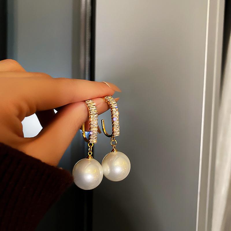 Trendy Geometric Fringed Pearl Earrings Korean Version Dongdaemun Retro Temperament Earrings Fashionable Personalized Earrings