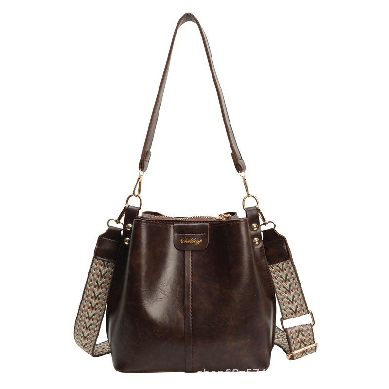 Bag Korean high-end sense versatile bucket bag autumn and winter retro niche design 2025 new broadband messenger bag women