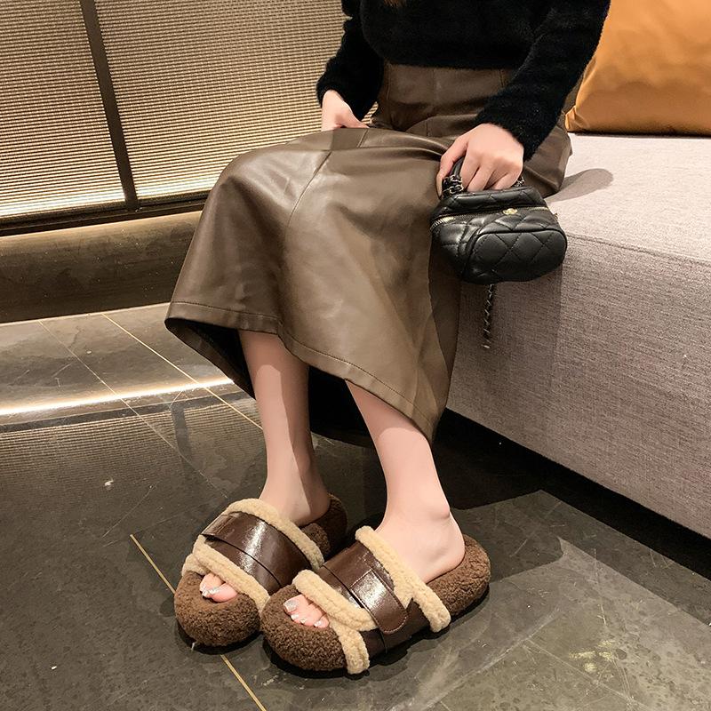Retro design sense color matching Mao Mao one-word drag women 2025 autumn and winter new wear versatile thick-bottomed comfortable cotton slippers