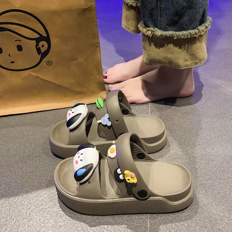Fashion Thick soled slippers for women to wear outdoors in summer and increase height in indoor homes New style of baotou sandals