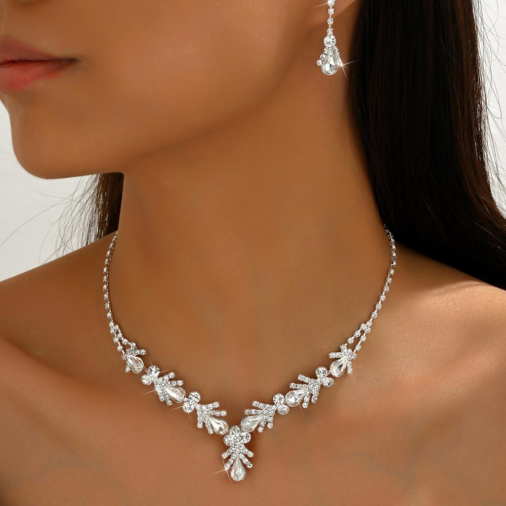 Popular Accessories Delicate Crystal Rhinestone Necklace Earrings Dress Two-Piece Set