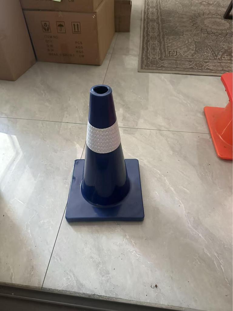 70cm Reflective PVC Road Safety Cone with Rubber Base