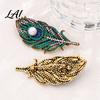 Coats Decorative Pin Vintage Peacock Feather Brooch Faux Pearl Rhinstone Lapel Rhinestone Dress Pin Clothing Jewelry Accessories for Wedding