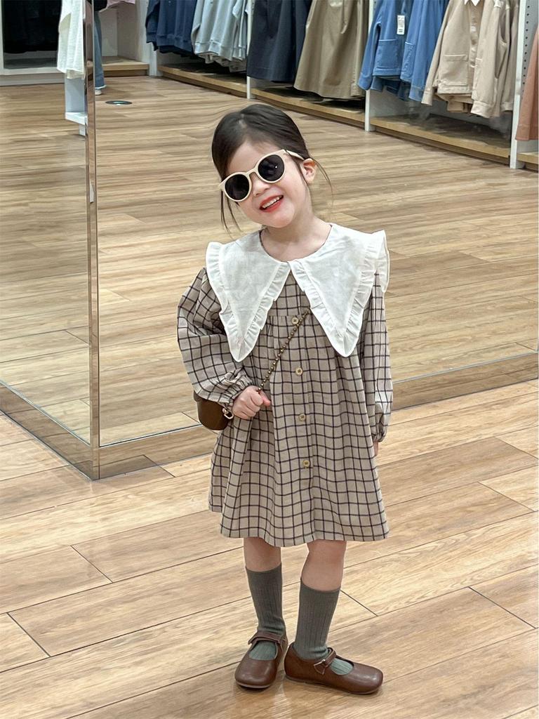 Jesień 2024 Sukienka dla dziewczynek w stylu koreańskim z literackim spiczastym kołnierzykiem