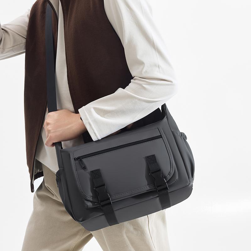 Unisex Nylon Crossbody Bag Multi Pocket Casual Shoulder Handbag for Travel Work