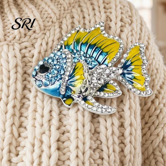 Colorful Fish Jewelry Brooch Pin Enamel Finish Rhinestones Inlay Tropical Design Ocean Inspired Alloy Electroplated Base Suits Coats Sweaters