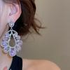 Silbernadel Strass Tränenohrringe: Luxuriöse, Modische, Hochwertige Hofstil-Stecker mit einem Individualistischen, Übertriebenen Design.