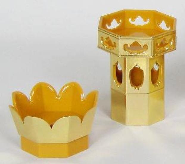 Hasegawa Butsudan Octagonal Flower Offerings with Gold Leaf, Size 2.0 (Pair  Total Height 9.8cm), Plastic, Buddhist Altar Accessories (For Shinshu