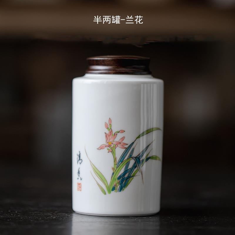 

220ml Hand-painted Ceramic Tea Jar Ebony Lid Storage Jar Portable Moisture-proof Coffee Container White Porcelain Tea Sealed Jar 6.5x11cm 220ml