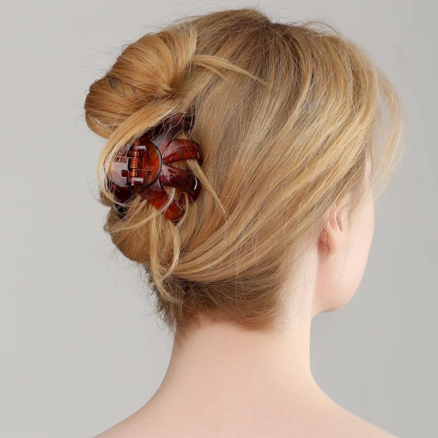 Large Hollow Out Hair Claw Clips Crab Clamps Women Girls Ponytail Big Acrylic Hair Barrettes Hairpin Hair Accessories Fashion