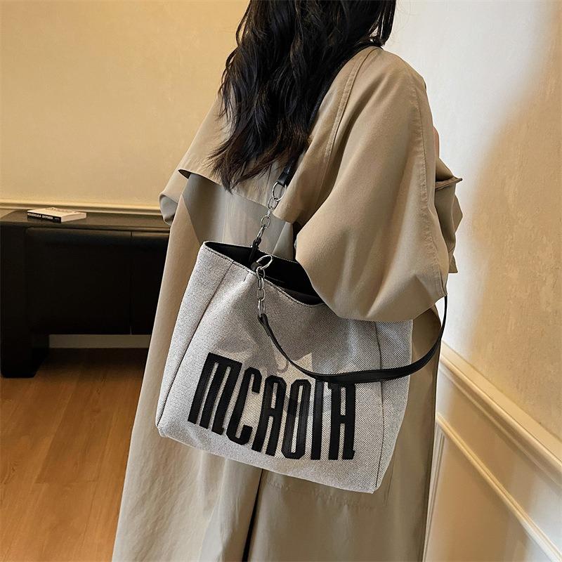 Tote bag women's large-capacity bag new one-shoulder senior college student class pass out high school student