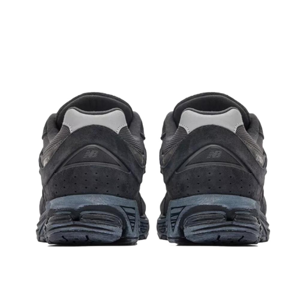 New Balance 2002R Vintage Black Grey