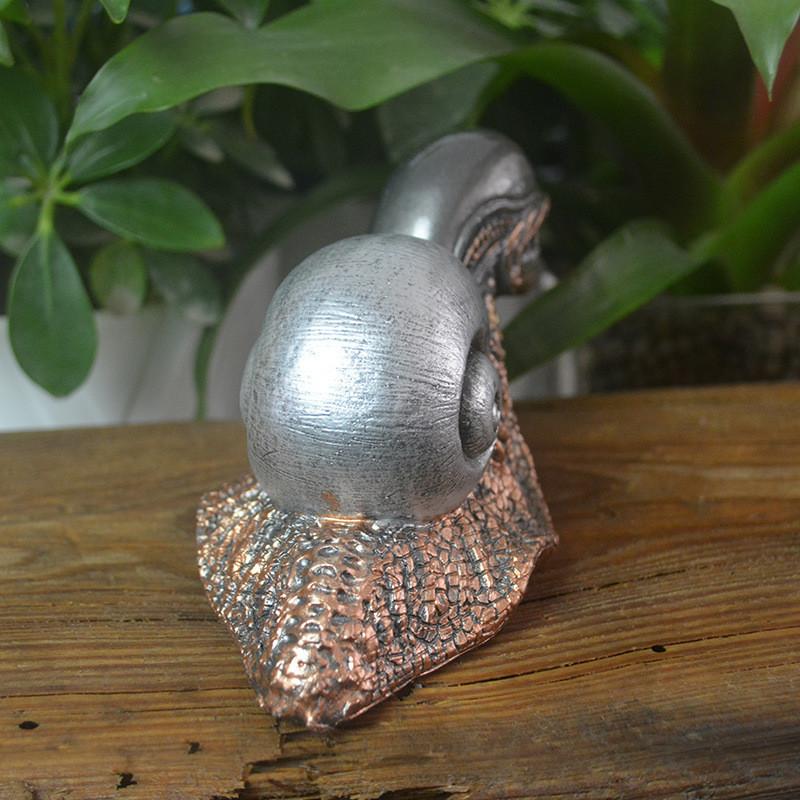 Hand-painted Decorative Snail Sculpture Colorful Resin Art For Rustic Farmhouse Style