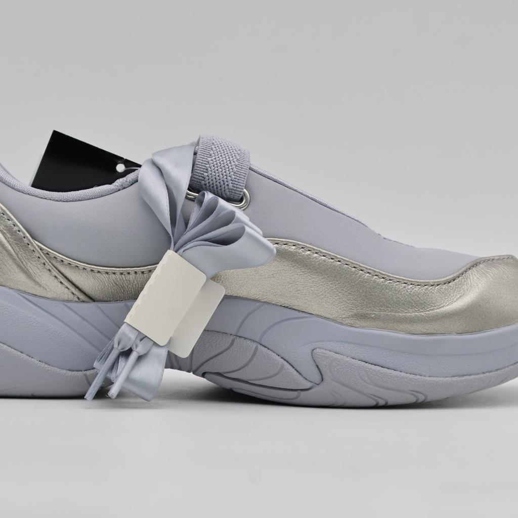 IB8597-002 Nike Jordan Pointe "Metallic Silver/Smoke Grey" (Women's)