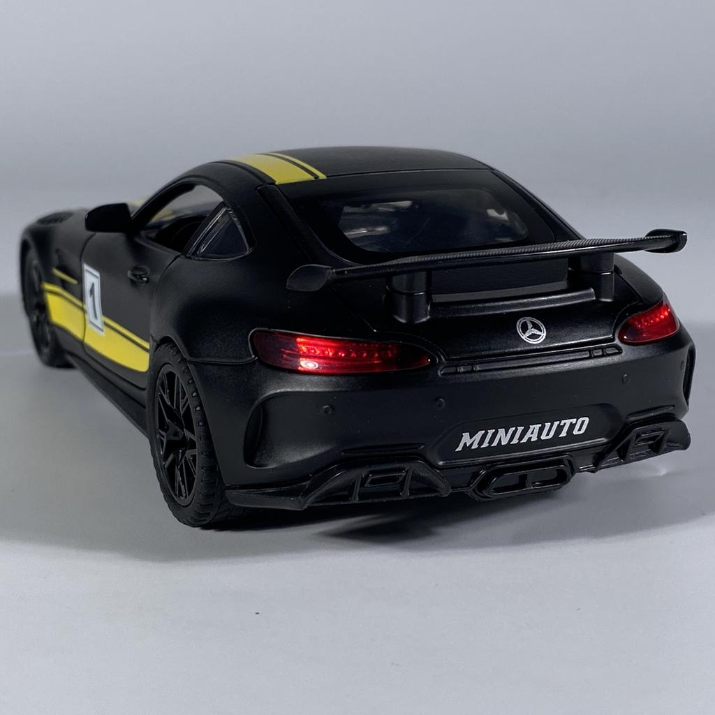 NHE2 1:32 Benz AMG GT Super Sports Car Alloy Metal Diecast Model Car Sound And Light Pull Back Classic High Simulation Ornament Gifts
