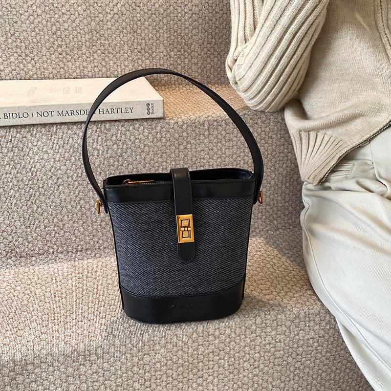 Ielgy Contrast Color Niche Messenger Bag Casual Portable Bucket Bag