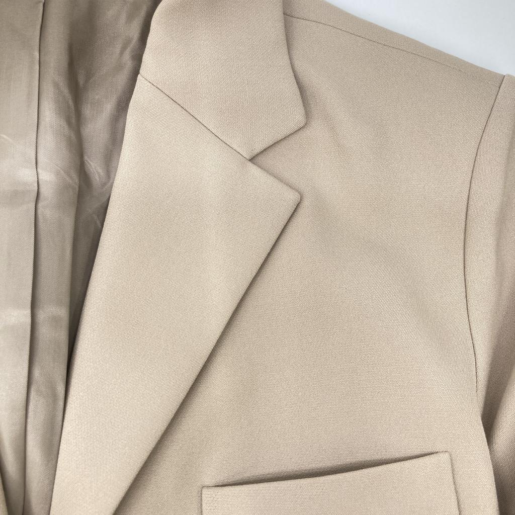 EVERY DAY I LIKE 24 year old beige tailored jacket Jacket 36 beigeUsed