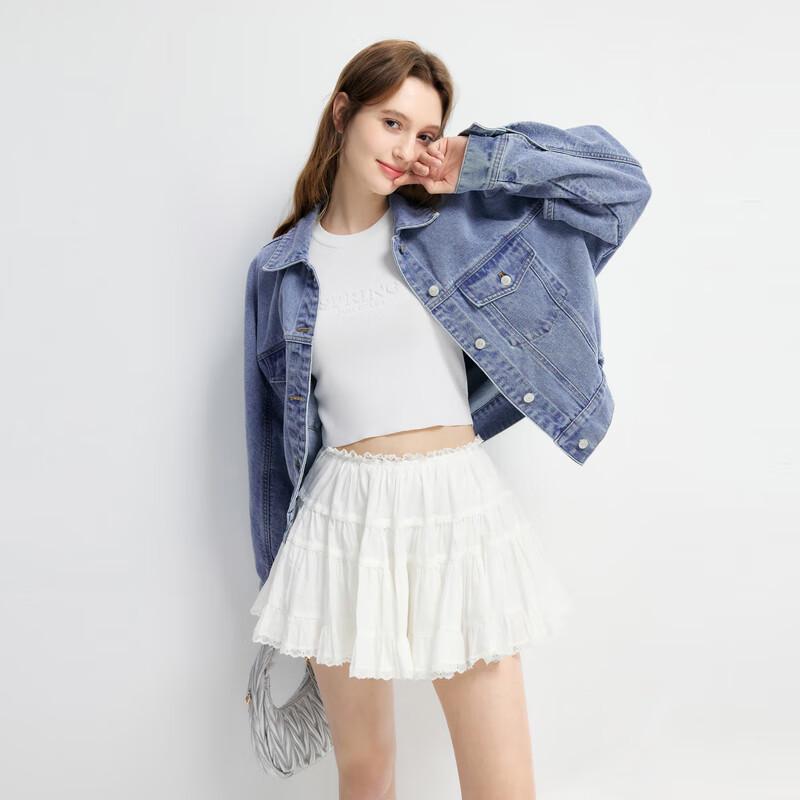 

Elegant Denim Jacket with Metal Buttons L
