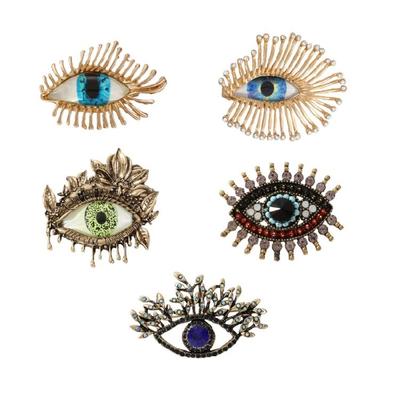 Leichte Strasssteine Böse Augen Brosche Einzigartige Legierung Gotischer Schmuck Kristallverzierter Party-Accessoire