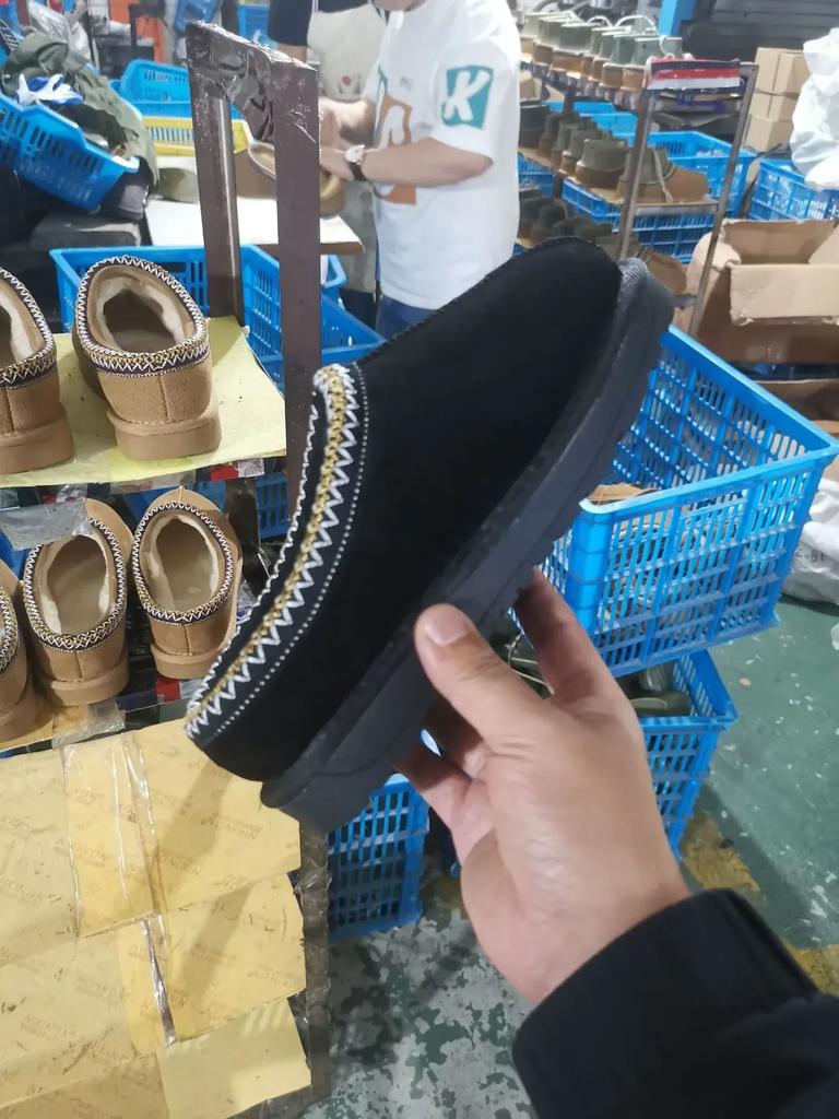 Women's Tazz Slippers Tasman Fur Slippers  Fashion Super Mini Thick Sole Boots Slip-on Suede Wool Blend Winter Booties for Women