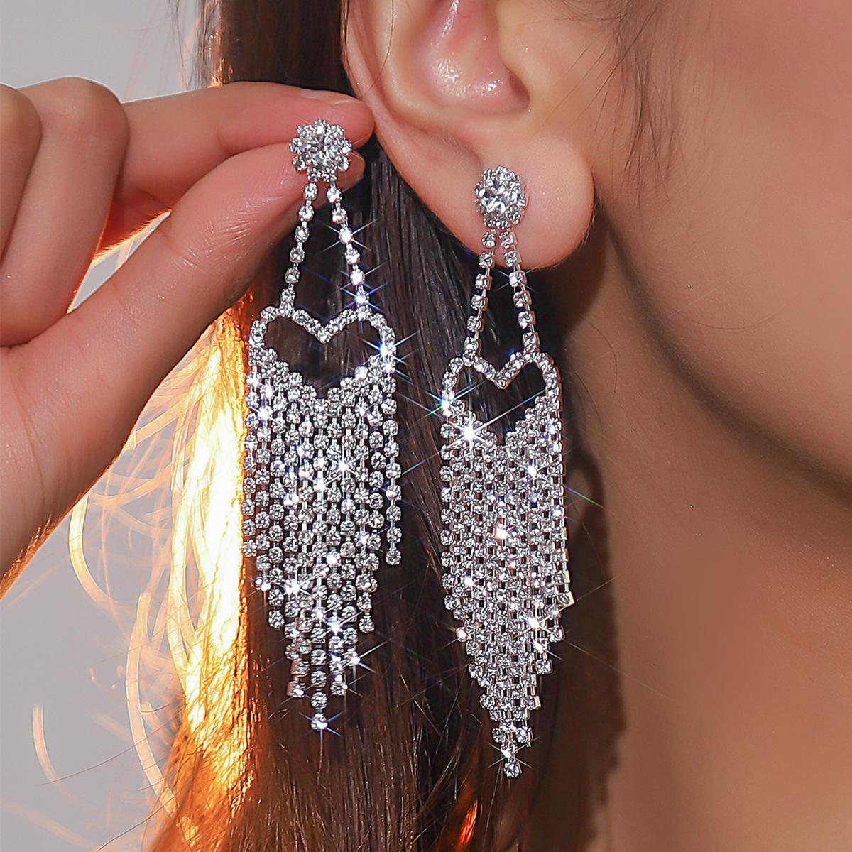 

Gradual color change heavy industry love full diamond tassel long earrings women
