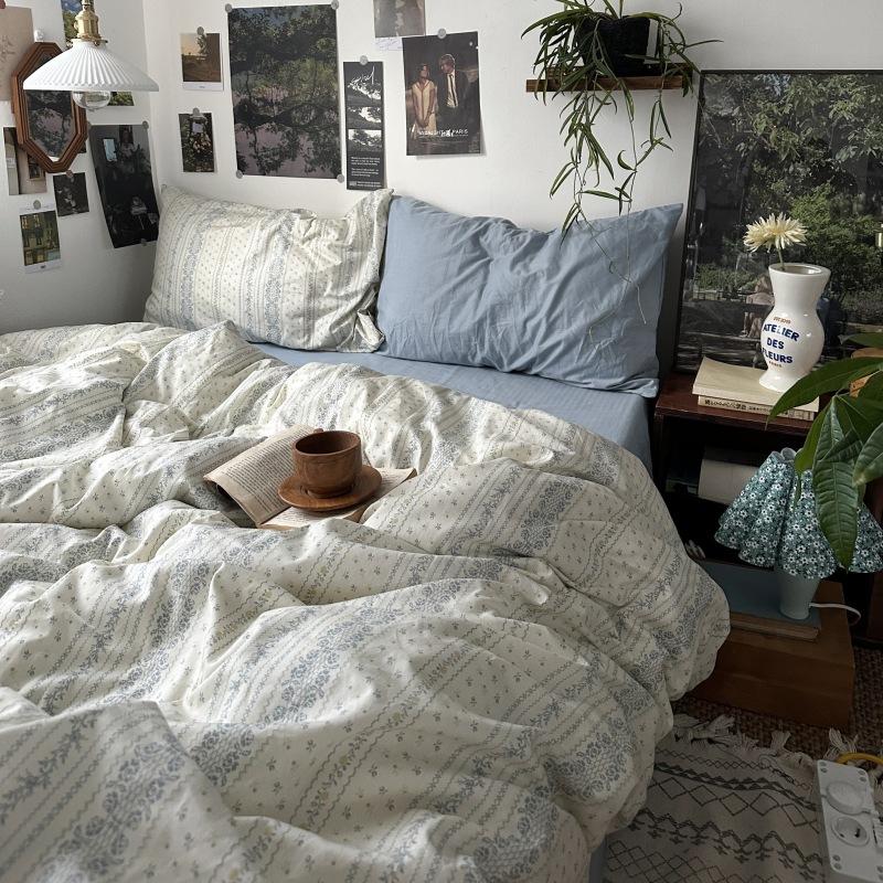 French Style Retro Printed Bedding Rural Style Duvet Cover Solid Color Dust-proof and Easy To Clean Mattress Protective Covers Envelope Pillowcase