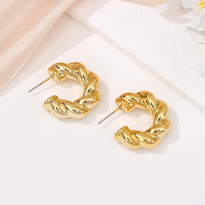 Fashion earrings hot-selling gold retro exaggerated stud earrings vacation style geometric earrings big earrings