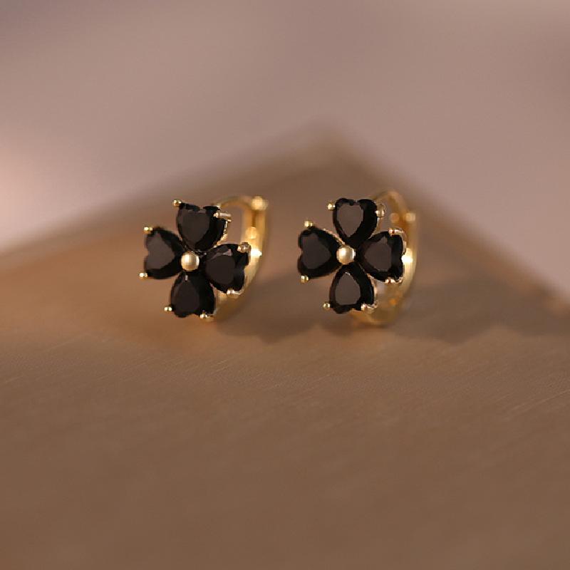 Korean Black Four-Leaf Flower Luxury Earrings