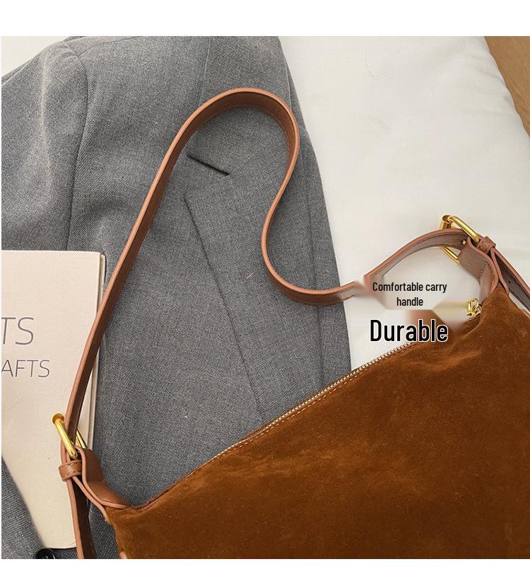 2025 Fashionable Women's Large Capacity Textured Crossbody Dumpling Bag