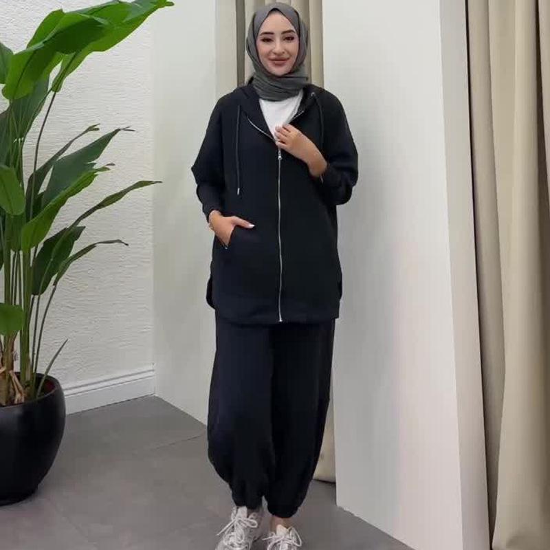 2024 Autumn Women's Solid Color Hooded Sweatshirt and Casual Pants Two-Piece Set.