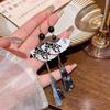 Elegante Quastenohrringe im chinesischen Stil: Mittelalterliches Faltfächer-Design, Retro-Cheongsam-inspiriert für Frauen, vielseitiger und stilvoller Ohrschmuck.