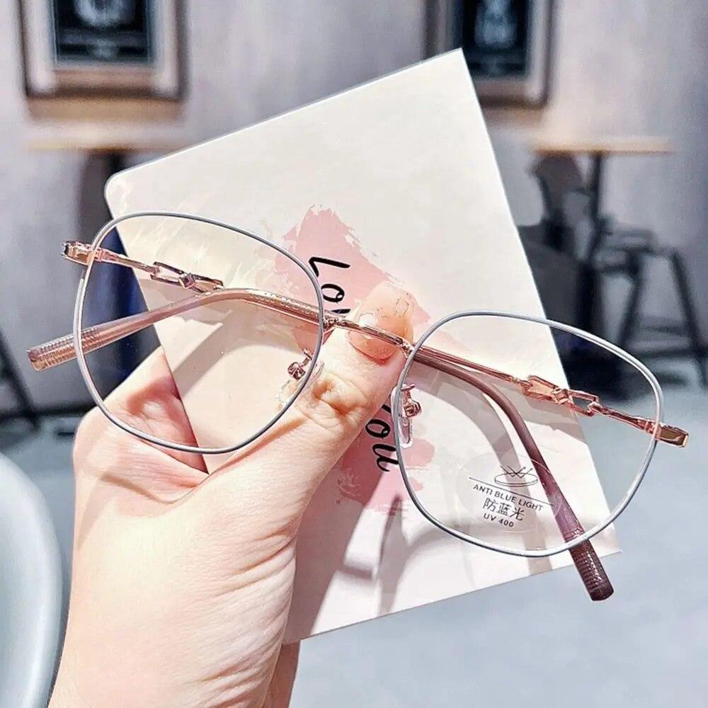 Модные женские дизайнерские очки с блокировкой синего света — фото 8