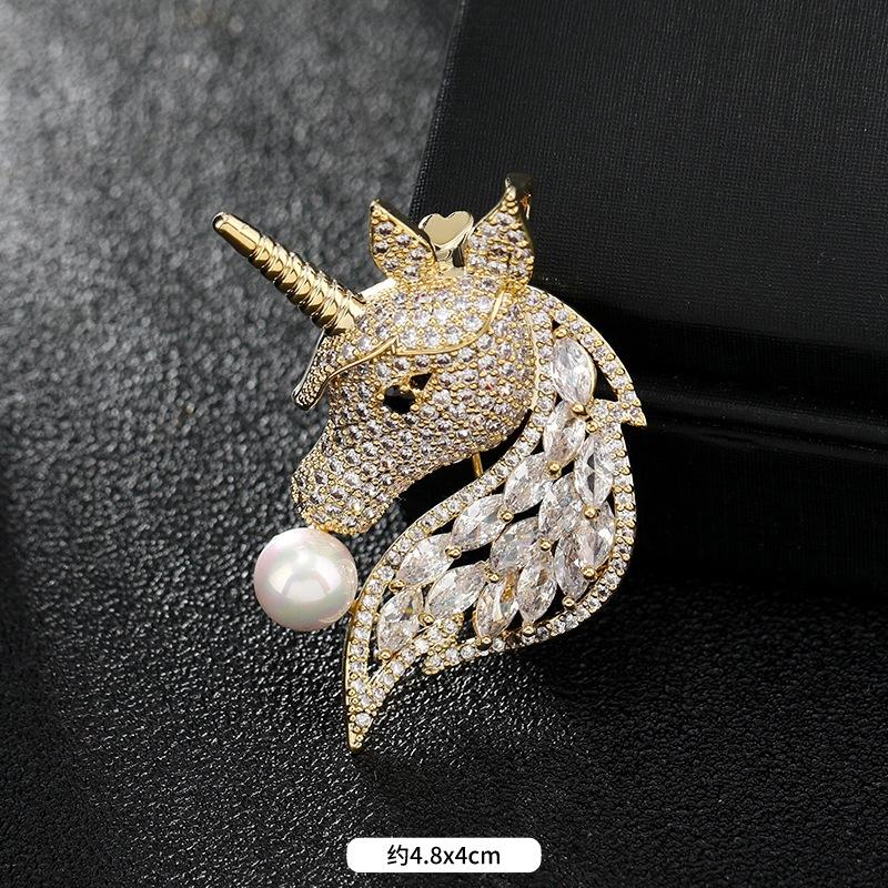 High-end crystal temperament brooch female swan snowflake luxury atmospheric brooch sweater pin suit trendy accessories