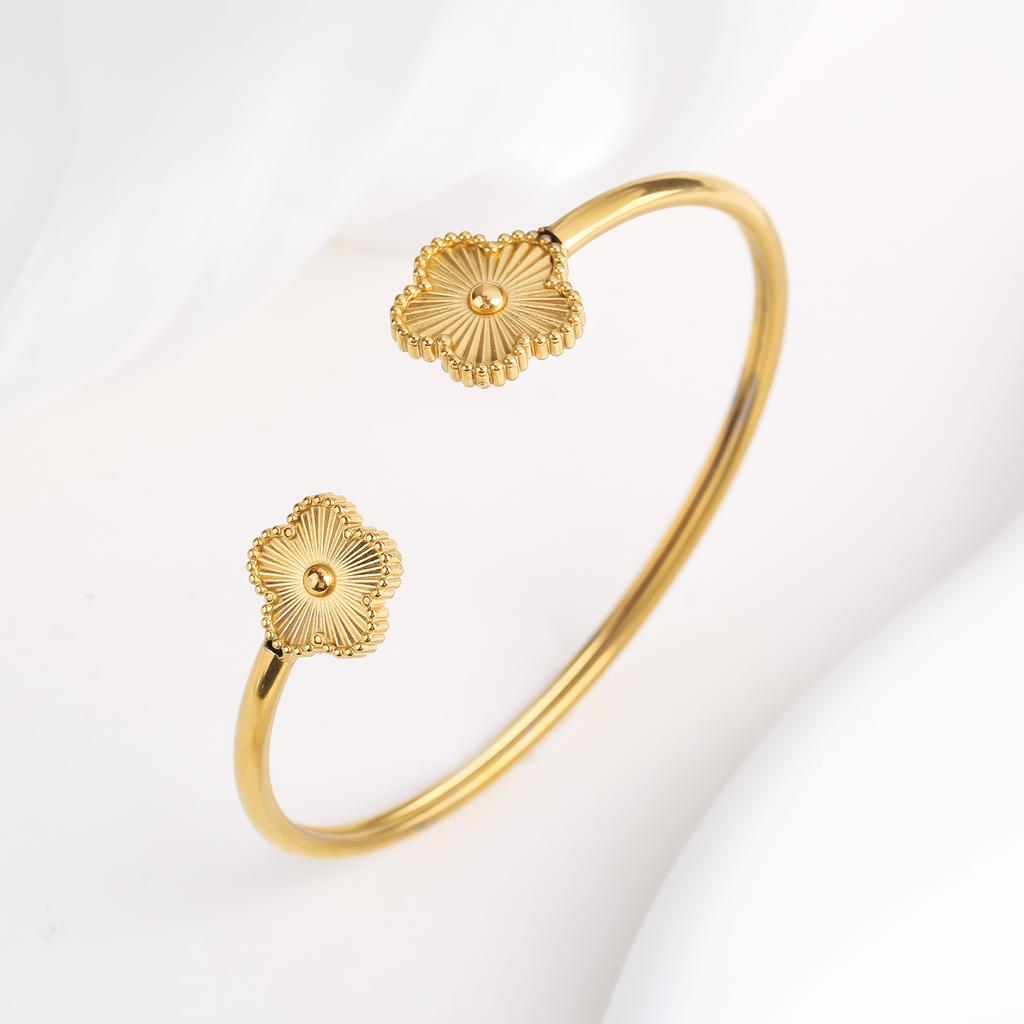 Metal Laser Five Leaf Flower Bracelet Necklace Earrings Zircon Set Classic For Woman Stainless Steel Zircon Daily Wear Clover