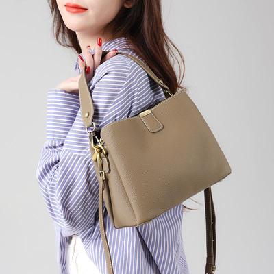 „2024 Schulter- und Kuriertasche aus echtem Rindsleder für Damen – großes Fassungsvermögen, vielseitiger Pendler-Reiserucksack für den Sommer“