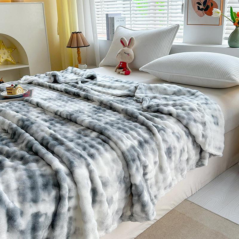 Luxurious Faux Rabbit Fur Bed Blanket - Soft, Thick, and Warm Throw All Seasons, Versatile for Sofa, Shawl, Travel, and Gifts