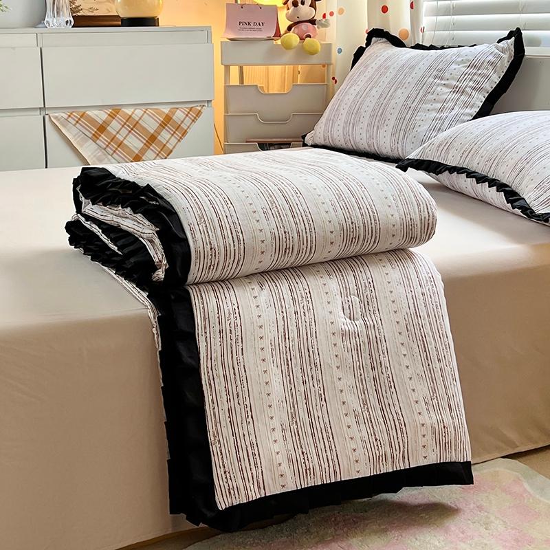 

2025 Стиль Хепберн Черное Кружево Односпальное Летнее Одеяло Корейская Версия С Оборками Французское Одеяло для Кондиционирования Воздуха Прохладная Стирка Хлопковое Постельное Белье 150x200cm 1pcs