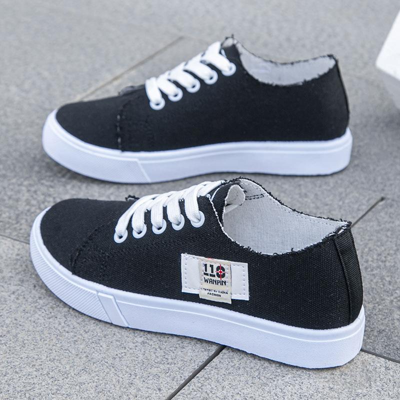 Scarpe di tela per bambini estive nuove scarpe da donna primaverili scarpe bianche scarpe sportive piatte per studenti scarpe da skate