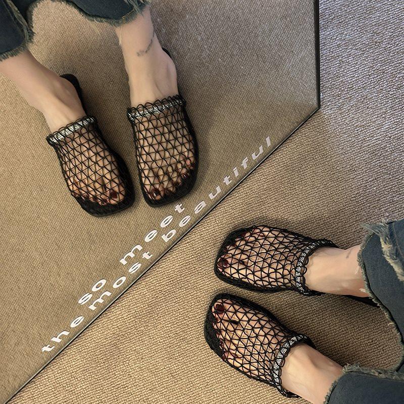 Half slippers women's summer wear new fishing nets with fisherman shoes bag head 2025 skirt cool slippers hole niche French