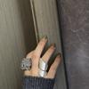 Exaggerated New Design Seed Shape Open Rings for Women Men Fashion Rotating Small Bead Ring Party Jewelry Gifts