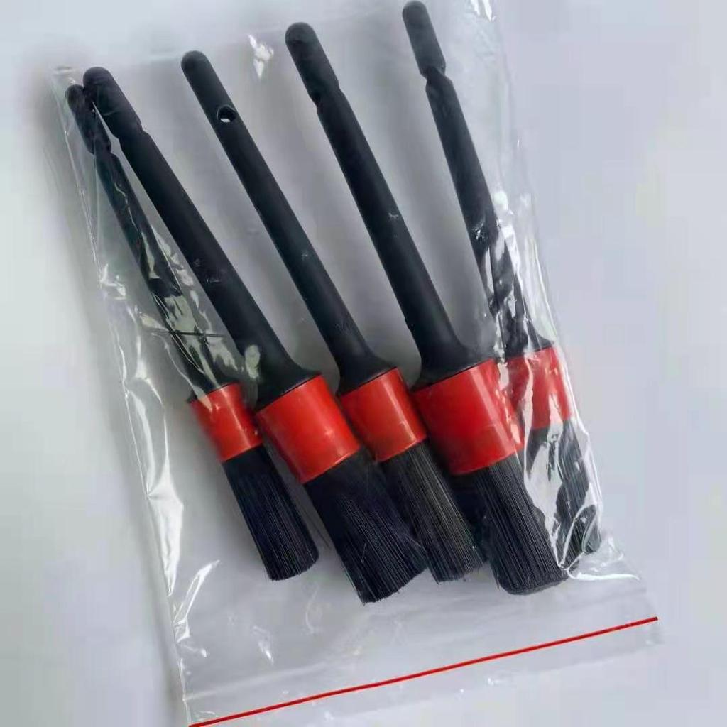 Multifunctional Soft Bristle Brush for Car Detailing: Cleans Air Conditioning, Wheel Hubs, Interior, and Edges