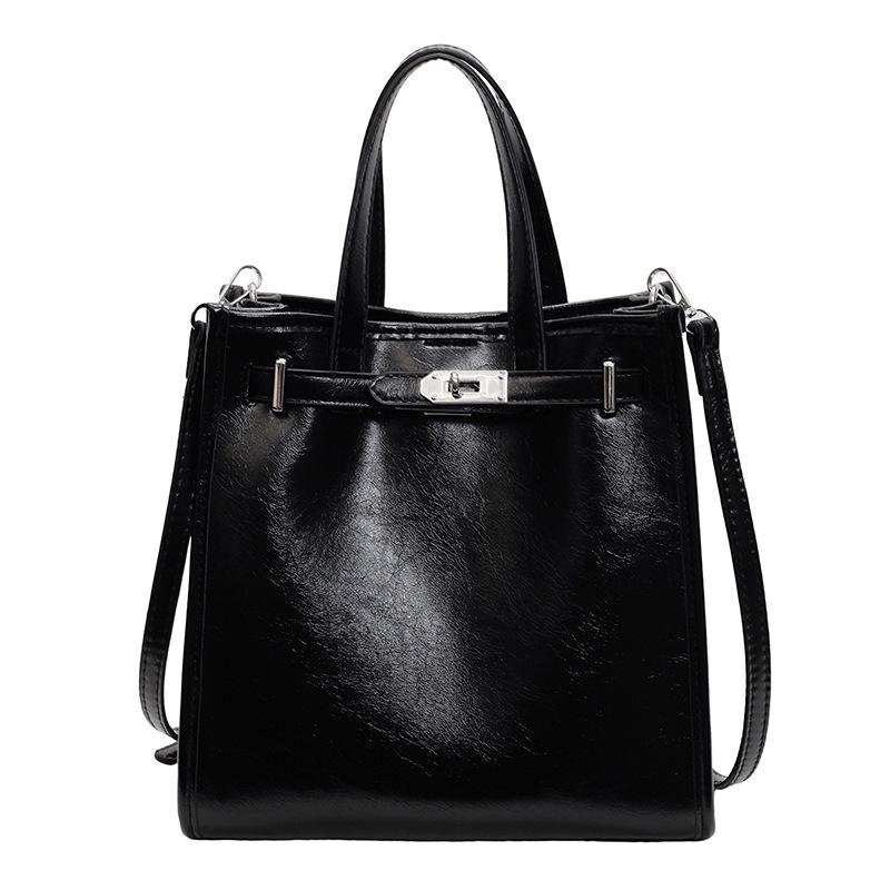 High-quality temperament light luxury women s commuting portable platinum bag simple versatile casual messenger bag