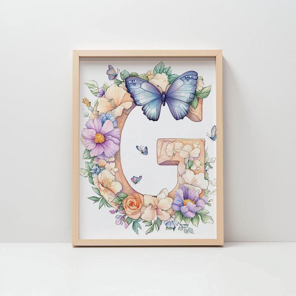 Plakat Z Literą G W Kwiatach I Motylach Plakat Z Literą G W Kwiatach I Motylach, 50X70 Cm, Rama Aluminiowa Czarna, Papier Matowy 230 Gsm